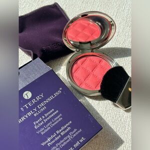 By Terry terrybly densiliss blush Youthful Radiance Powder Blush